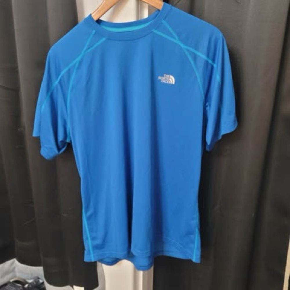 The North Face Men’s Electric Blue Short Sleeve Swim Rash Guard